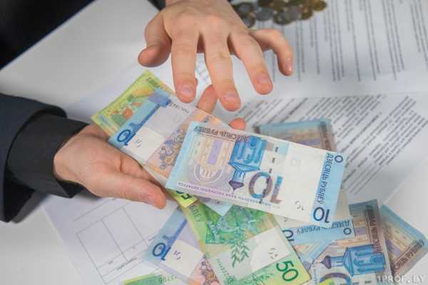 А НАЛИЧНЫМИ МОЖНО? В МИНТРУДА РАССКАЗАЛИ О НЮАНСАХ ВЫПЛАТЫ ЗАРПЛАТЫ