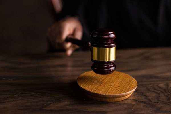 Суд Витебского района взыскал с предприятия в пользу уволенного работника Br8,8 тыс. за задержку расчета при увольнении.