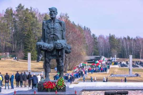 Нельзя забыть трагедию Хатыни! Профсоюзы почтили память жертв сожженных деревень