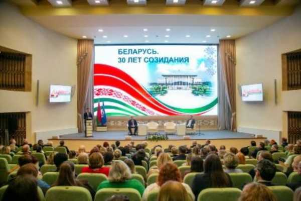 В преддверии выборов Президента Беларуси в Национальном профцентре провели встречу с активом