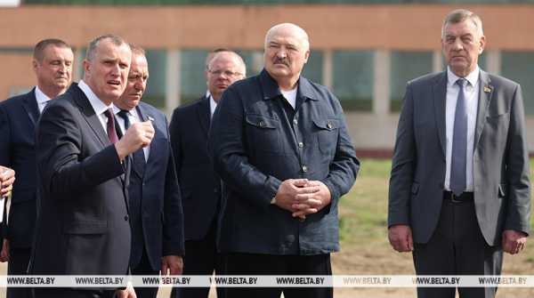 Лукашенко: жилье будем строить прежде всего под потребности производства