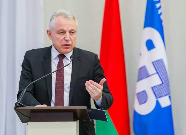 МИХАИЛ ОРДА: «РЕШАТЬ ПРОБЛЕМЫ ПРЕДПРИЯТИЙ ЗА СЧЕТ ЛЮДЕЙ НЕДОПУСТИМО»