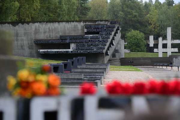 «БЕЛОРУССКОМУ ОБЩЕСТВУ НУЖНО СДЕЛАТЬ ПРАВИЛЬНЫЕ ВЫВОДЫ И СБЕРЕЧЬ МИР НА НАШЕЙ ЗЕМЛЕ». БЕЛОРУСЫ АКТИВНО ОБСУЖДАЮТ ВЫСТУПЛЕНИЕ ПРЕЗИДЕНТА В ХАТЫНИ