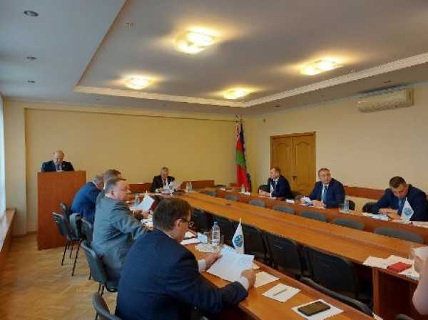 ПРОФСОЮЗ: ЗАСЕДАНИЕ ПРЕЗИДИУМА РК БЕЛОРУССКОГО ПРОФСОЮЗА РАБОТНИКОВ СТРОИТЕЛЬСТВА И ПРОМСТРОЙМАТЕРИАЛОВ